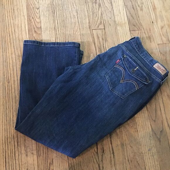 Levi’s Bootcut Jeans    - Picture 2 of 8